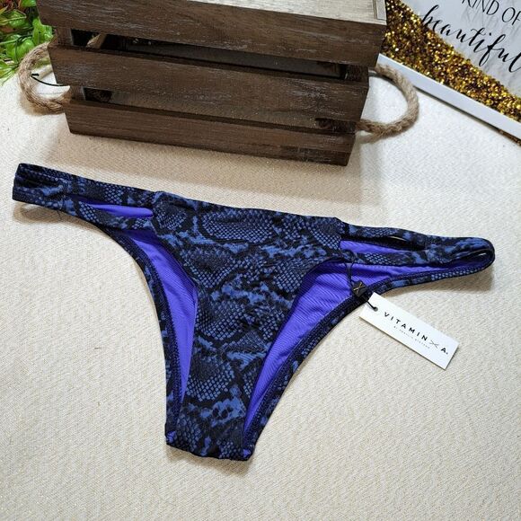 NWT Vitamin A Bikini Bottom - Picture 2 of 14
